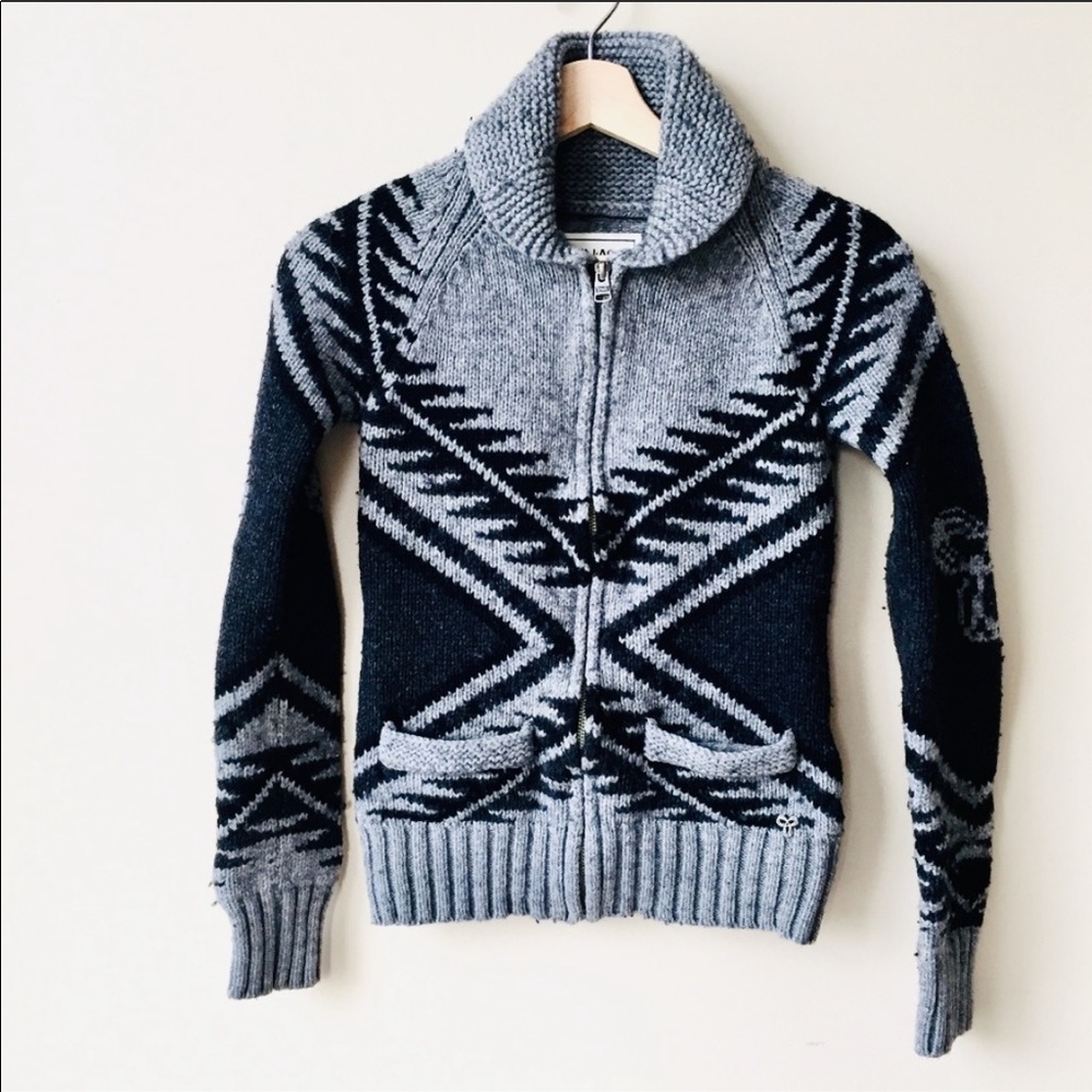 TNA Aritzia Northwest Sweater Lambswool Cowichan